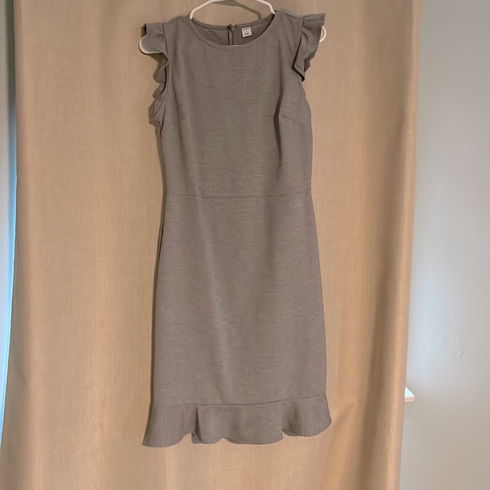 Old navy midi length dress. Size small